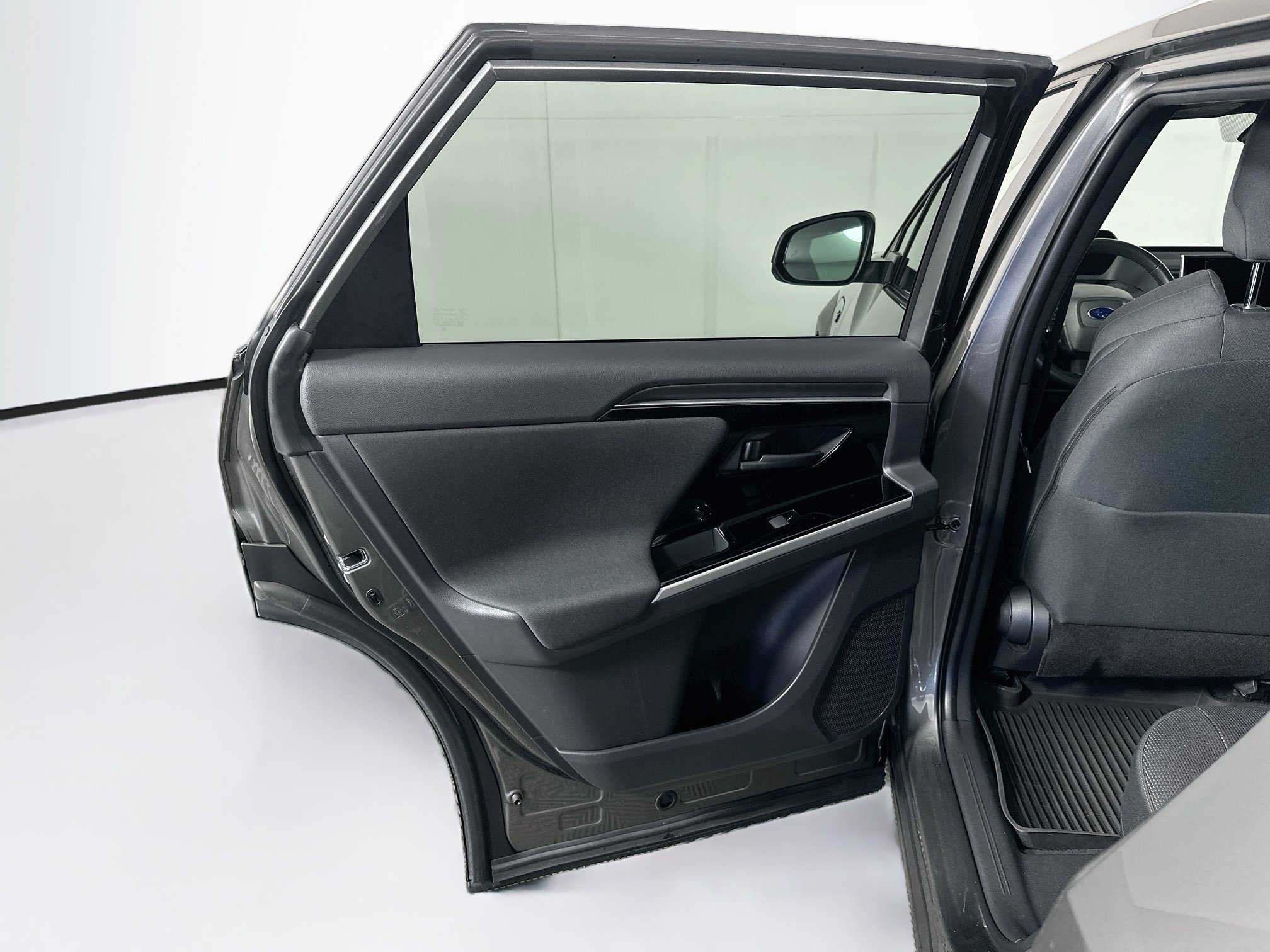 Used 2023 Subaru Solterra AWD image 25