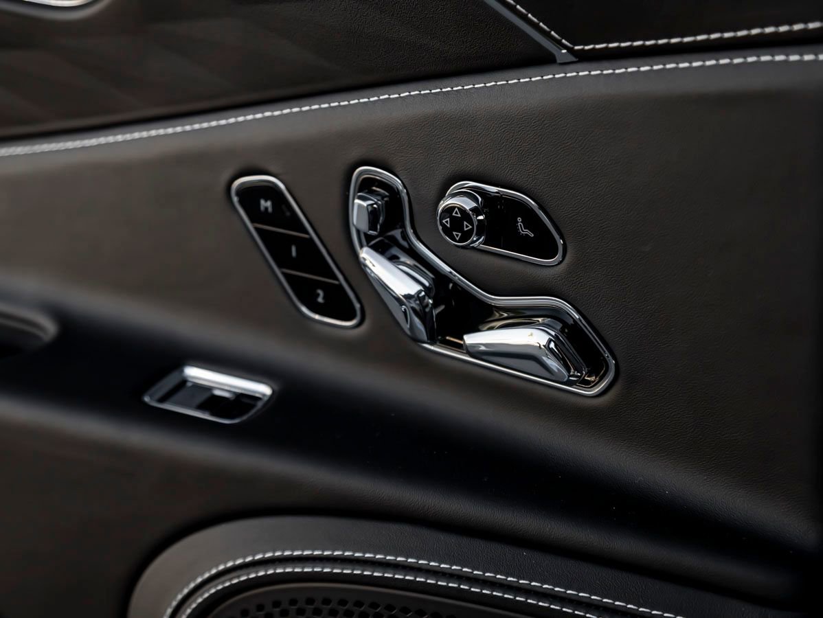 Certified 2022 Bentley Flying Spur W12 image 25