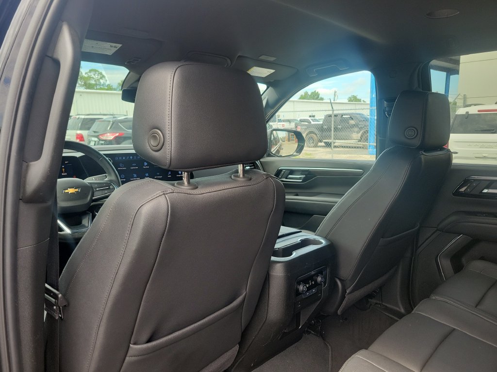 Used 2025 Chevrolet Tahoe LT RWD image 17