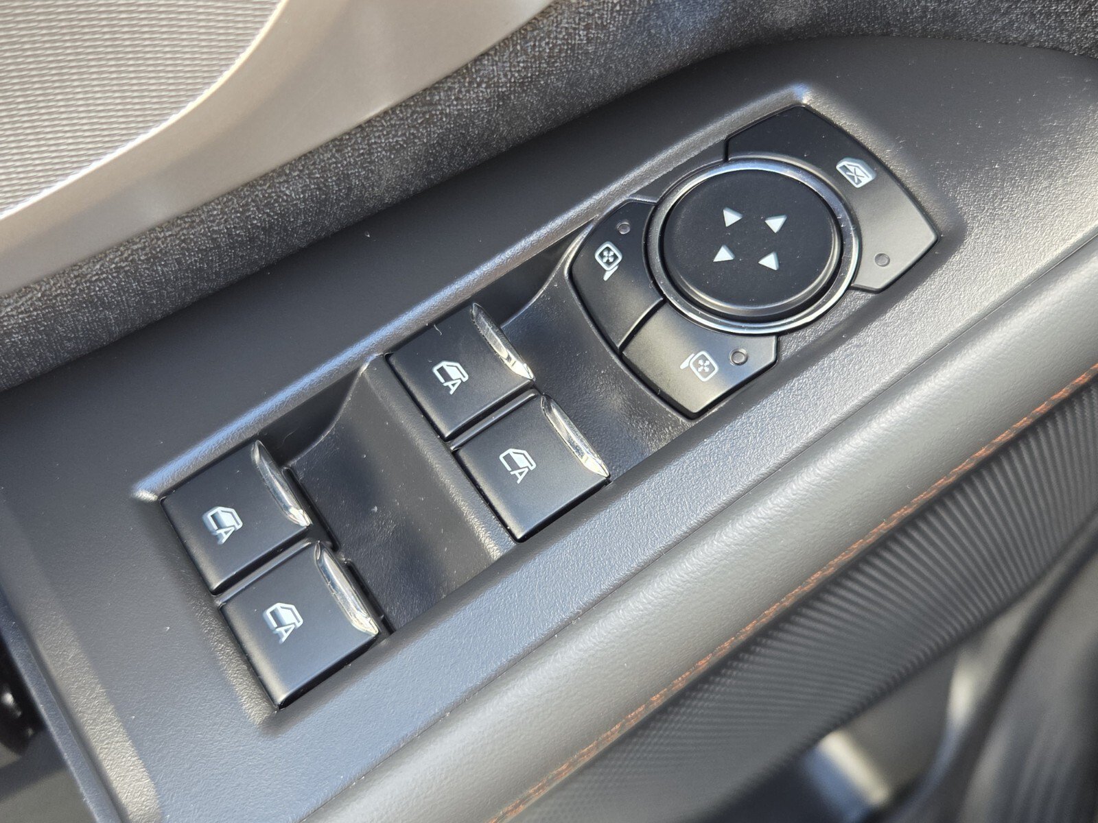 Used 2025 Ford Expedition Max Active RWD image 31