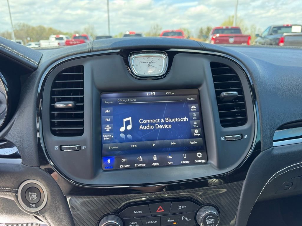 Used 2023 Chrysler 300 C image 16