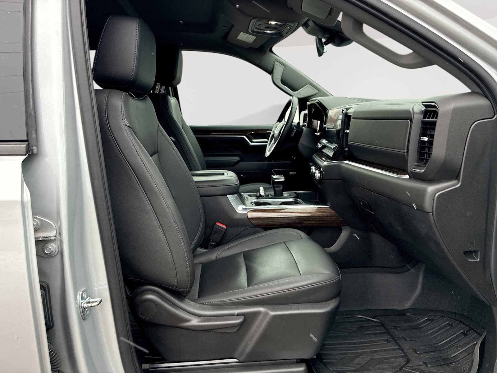 Certified 2022 GMC Sierra 1500 Elevation w/ Elevation Premium Package image 28