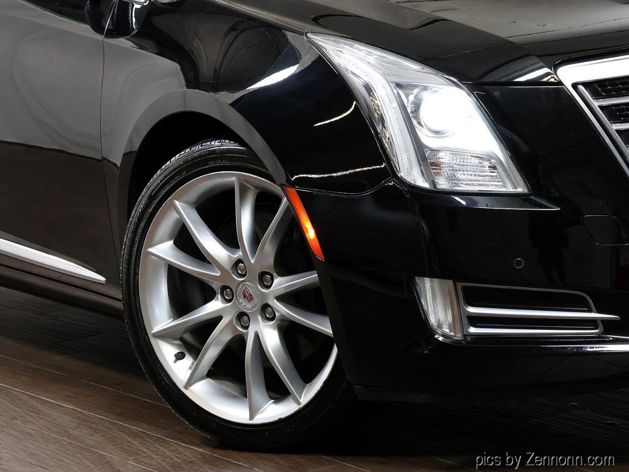 Used 2015 Cadillac XTS Premium image 3