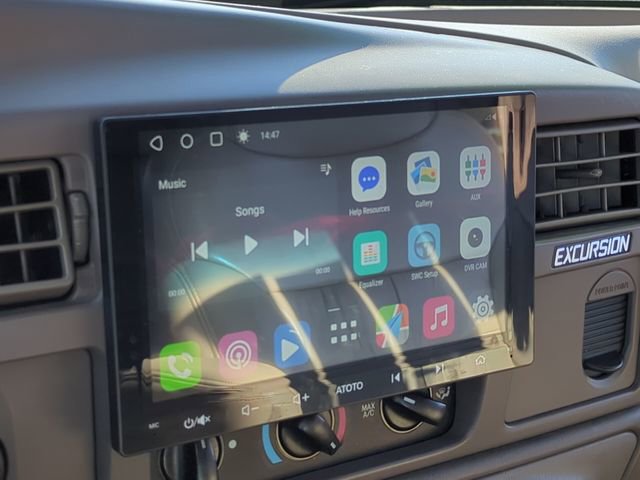 Used 2000 Ford Excursion Limited image 17