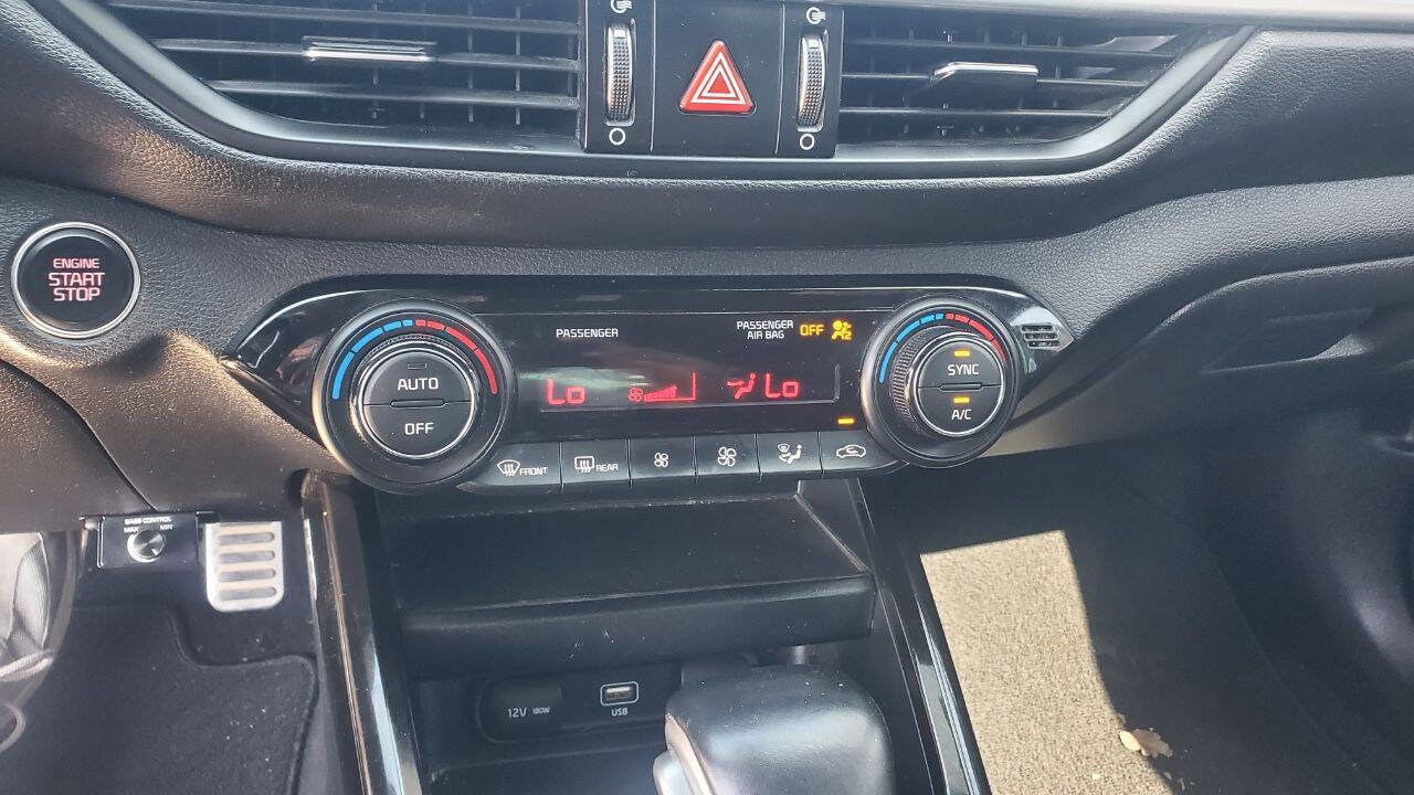 Used 2022 Kia Forte GT-Line image 16