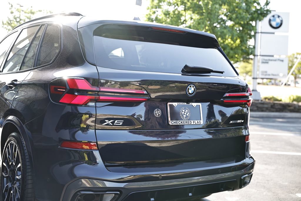 Certified 2025 BMW X5 xDrive50e w/ M Sport Package AWD/4WD image 9