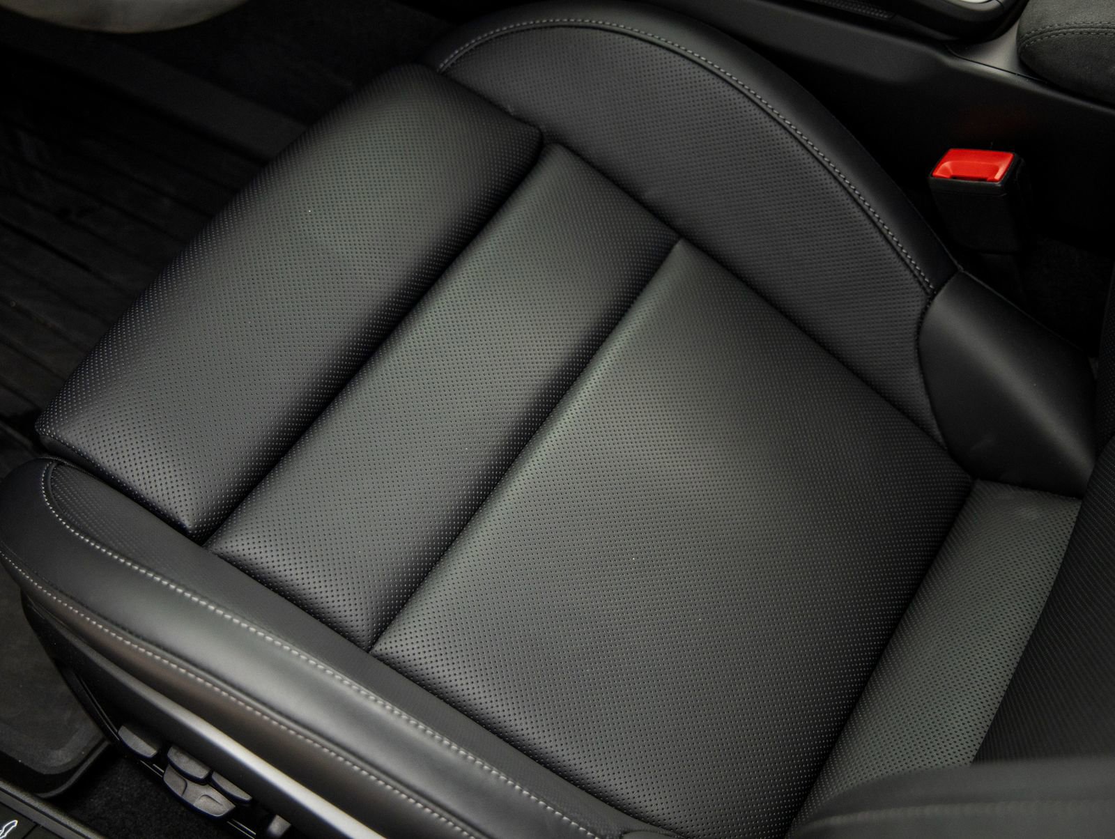 Certified 2026 Porsche 911 Carrera GTS image 24