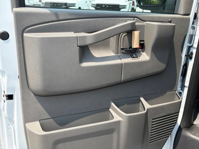 New 2026 Chevrolet Express 3500 w/ Driver Convenience Package RWD image 14