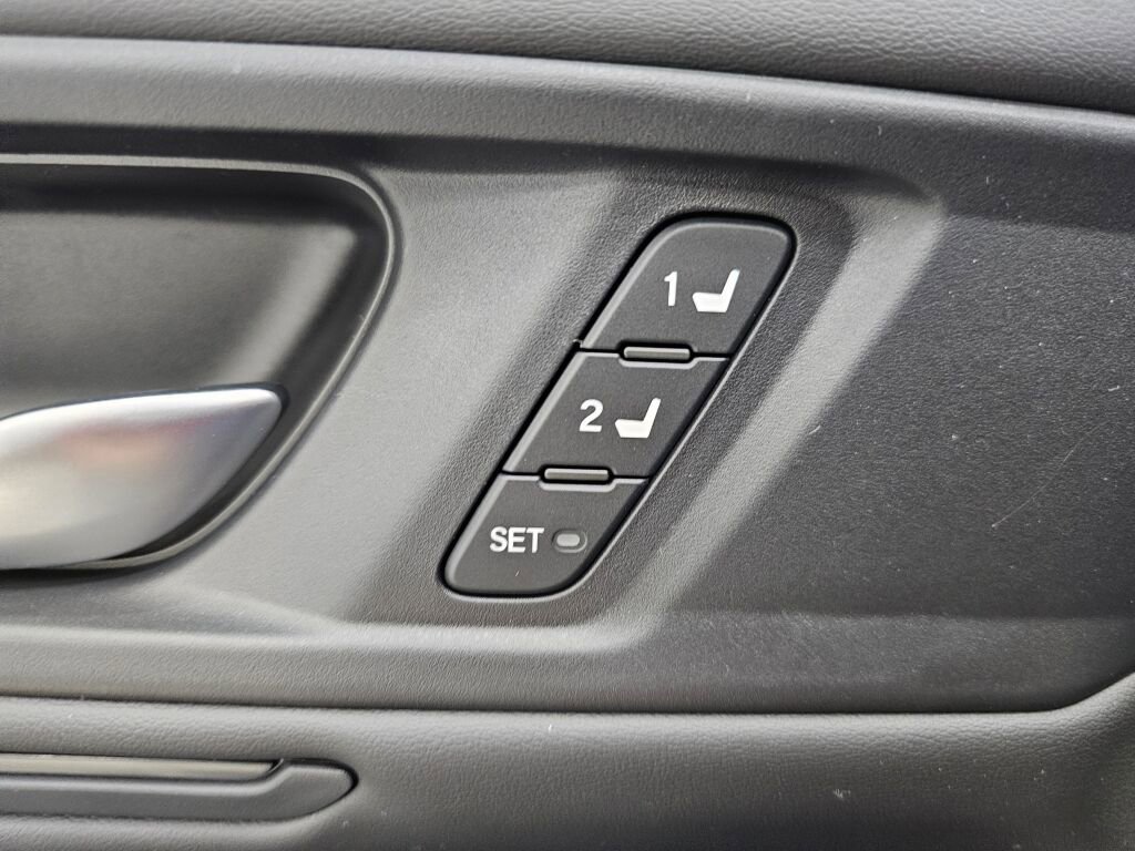 New 2025 Honda Accord EX-L image 17