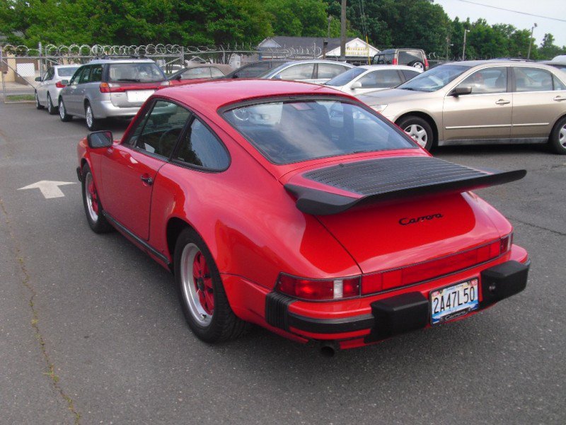 Used 1988 Porsche 911 Carrera RWD image 8