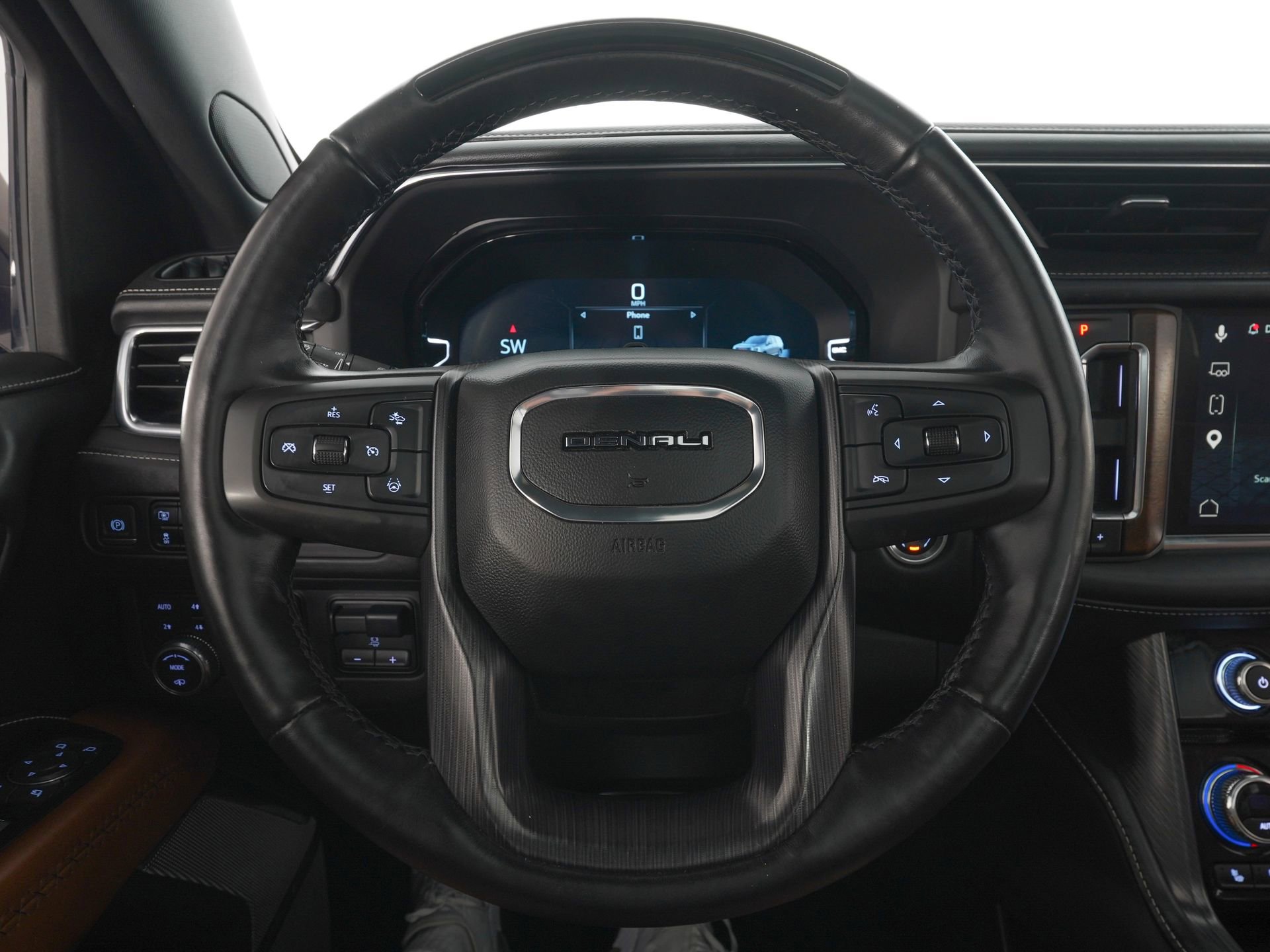Used 2023 GMC Yukon Denali Ultimate AWD/4WD image 20