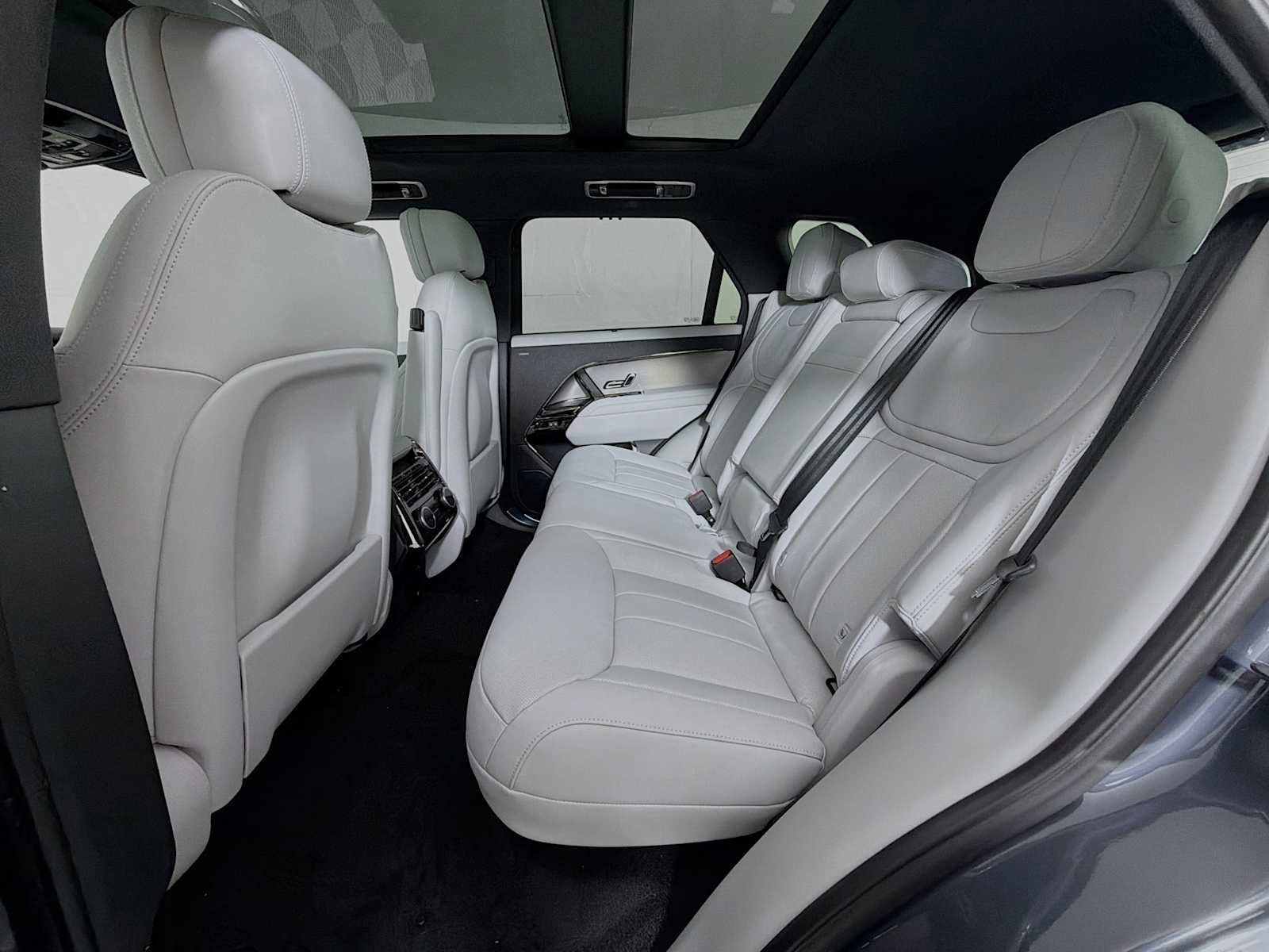 New 2026 Land Rover Range Rover Sport SE AWD/4WD image 21