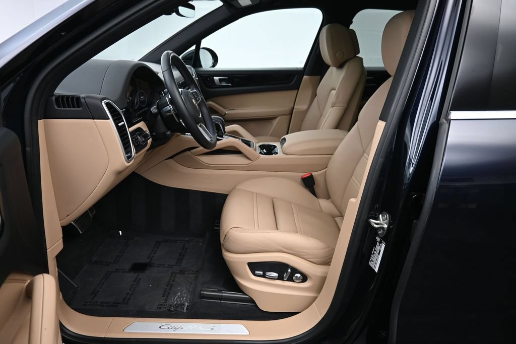Certified 2021 Porsche Cayenne S AWD/4WD image 10