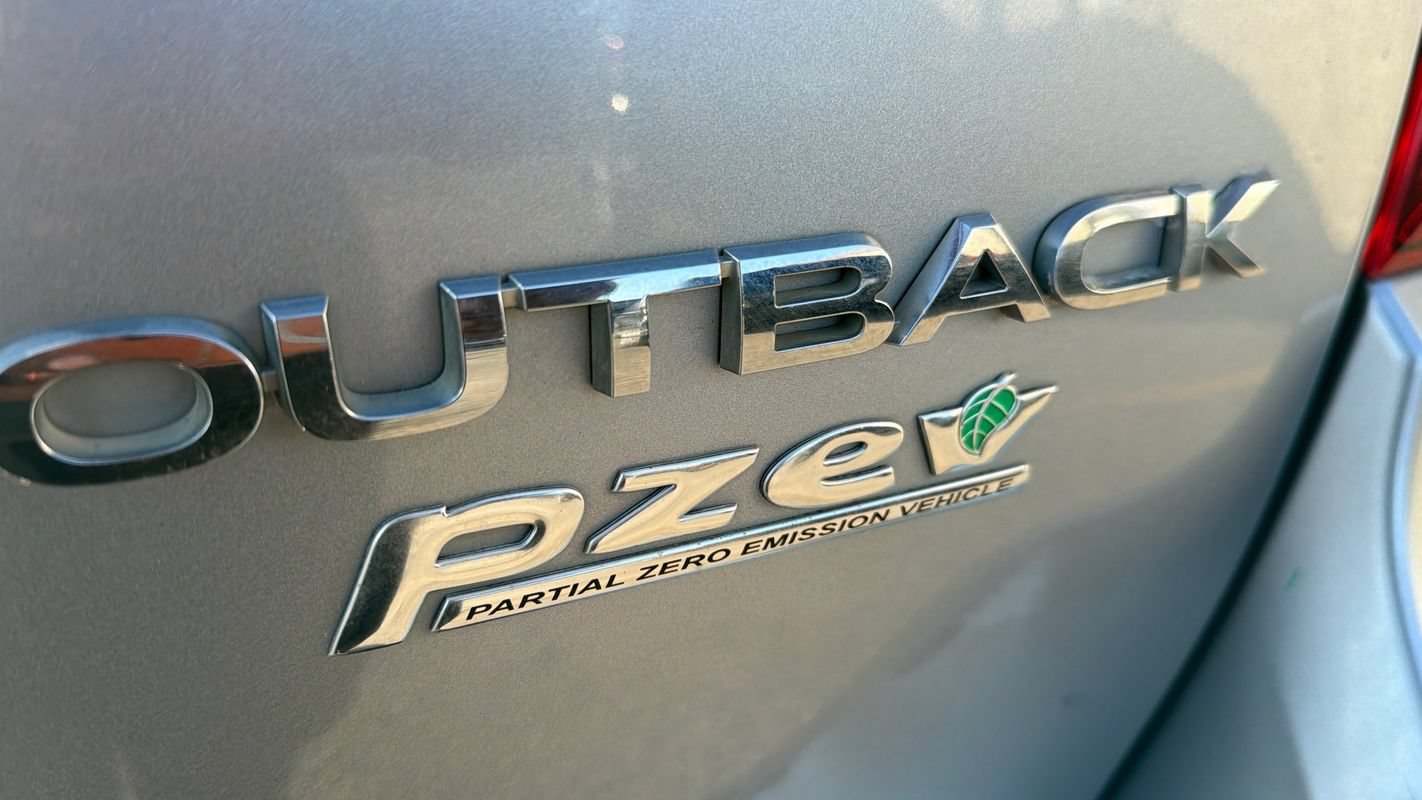 Used 2016 Subaru Outback 2.5i Premium AWD/4WD image 25