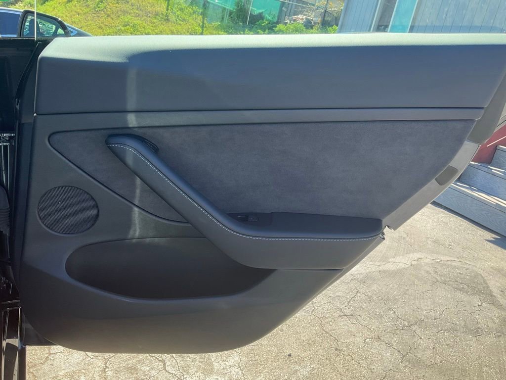 Used 2023 Tesla Model 3 Standard Range image 62