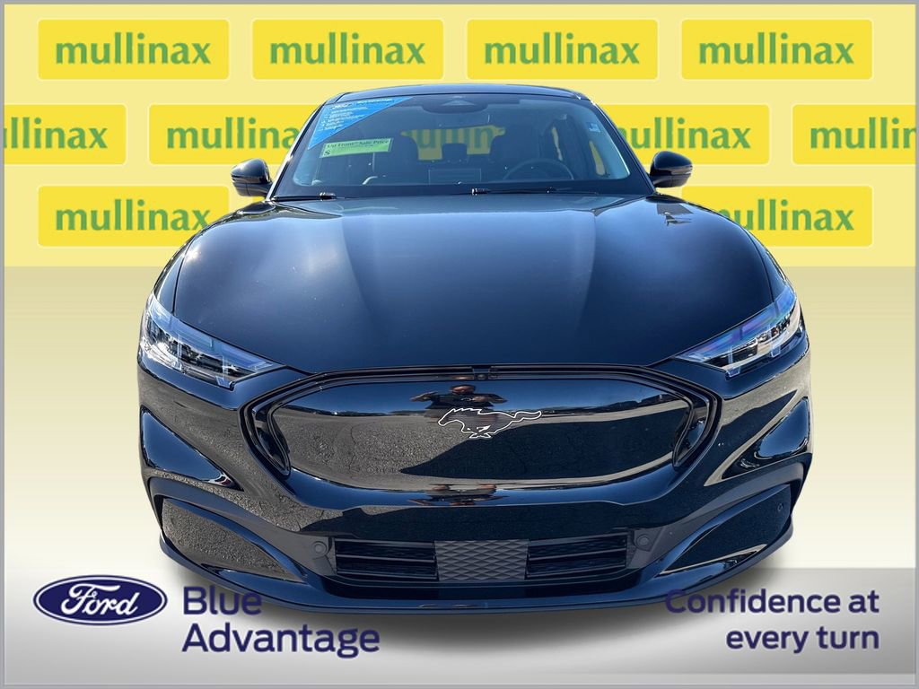 Certified 2025 Ford Mustang Mach-E Premium image 11