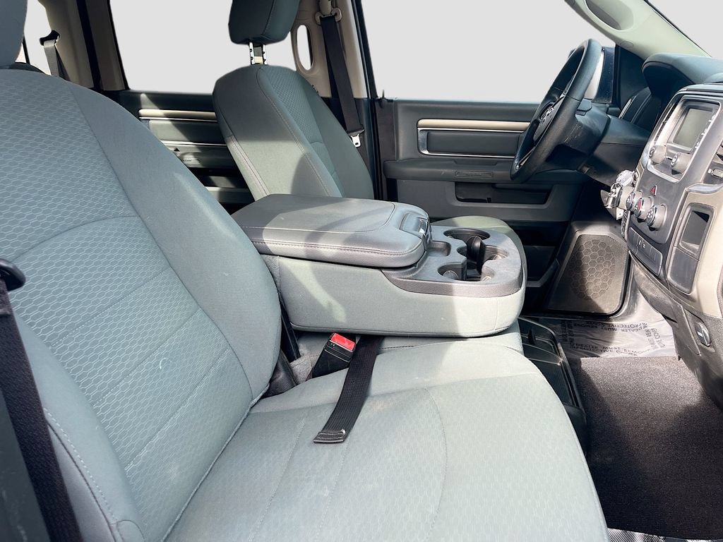 Used 2020 RAM 1500 Classic SLT AWD/4WD image 26