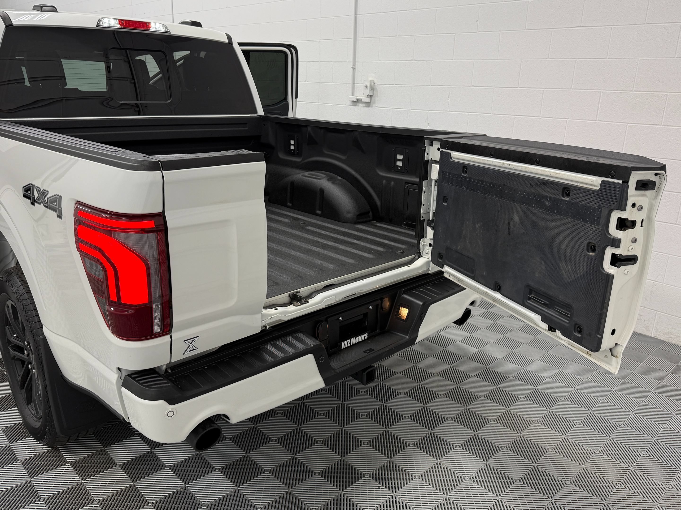 Used 2024 Ford F150 Lariat w/ Equipment Group 502A High AWD/4WD image 35