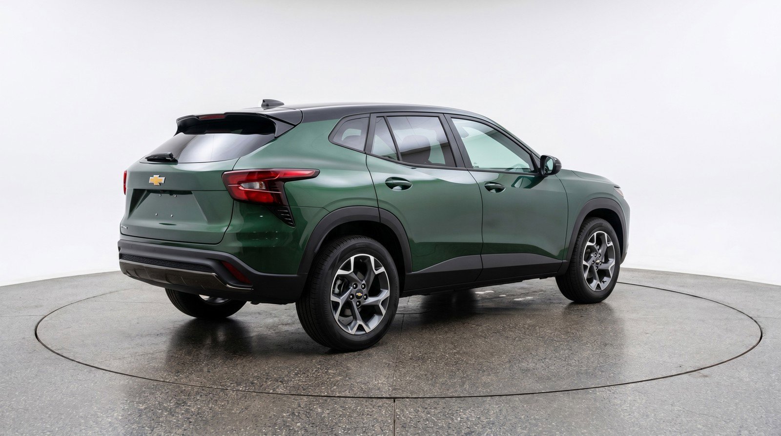 Used 2025 Chevrolet Trax LT FWD image 9