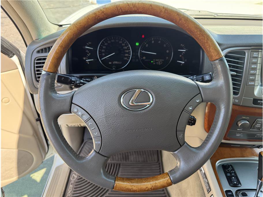 Used 2006 Lexus LX 470 4WD image 31