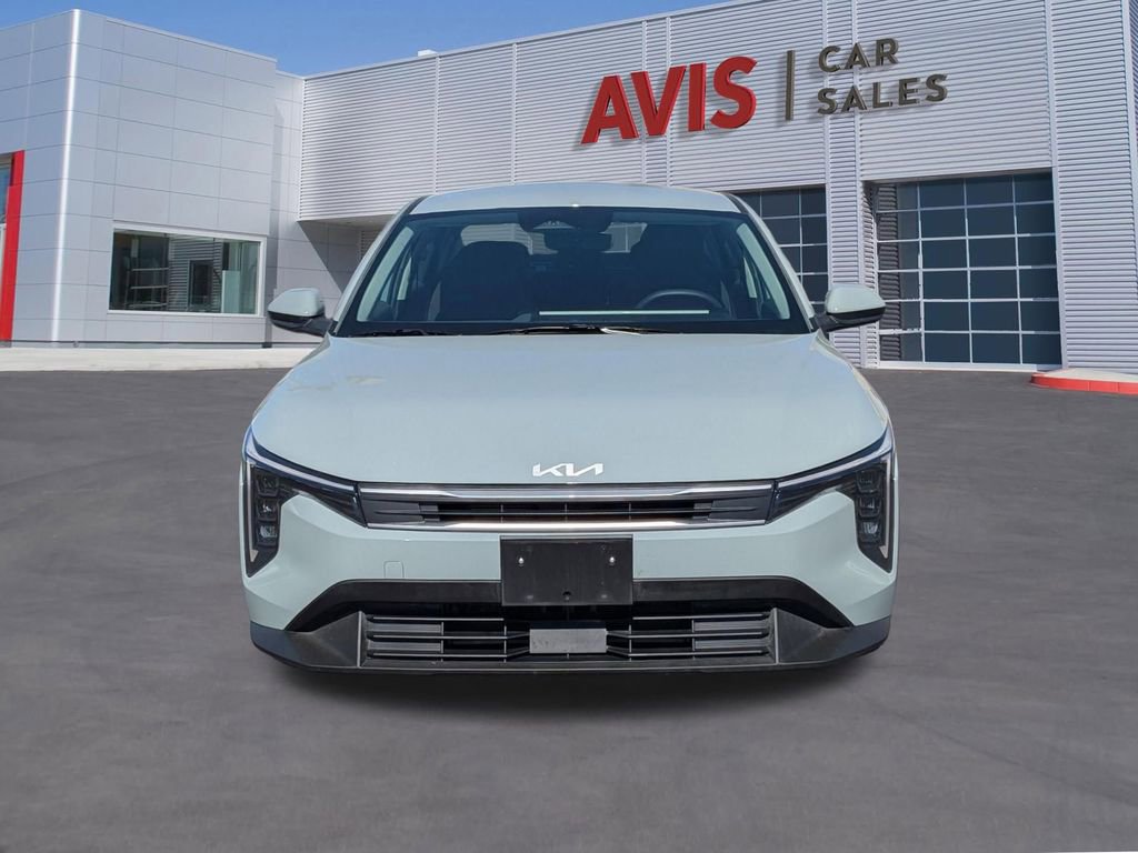 Used 2025 Kia K4 LXS image 2