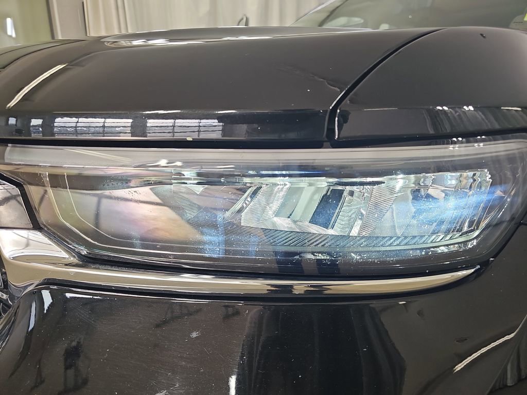 Used 2021 Jeep Grand Cherokee L Limited w/ Luxury Tech Group II image 38