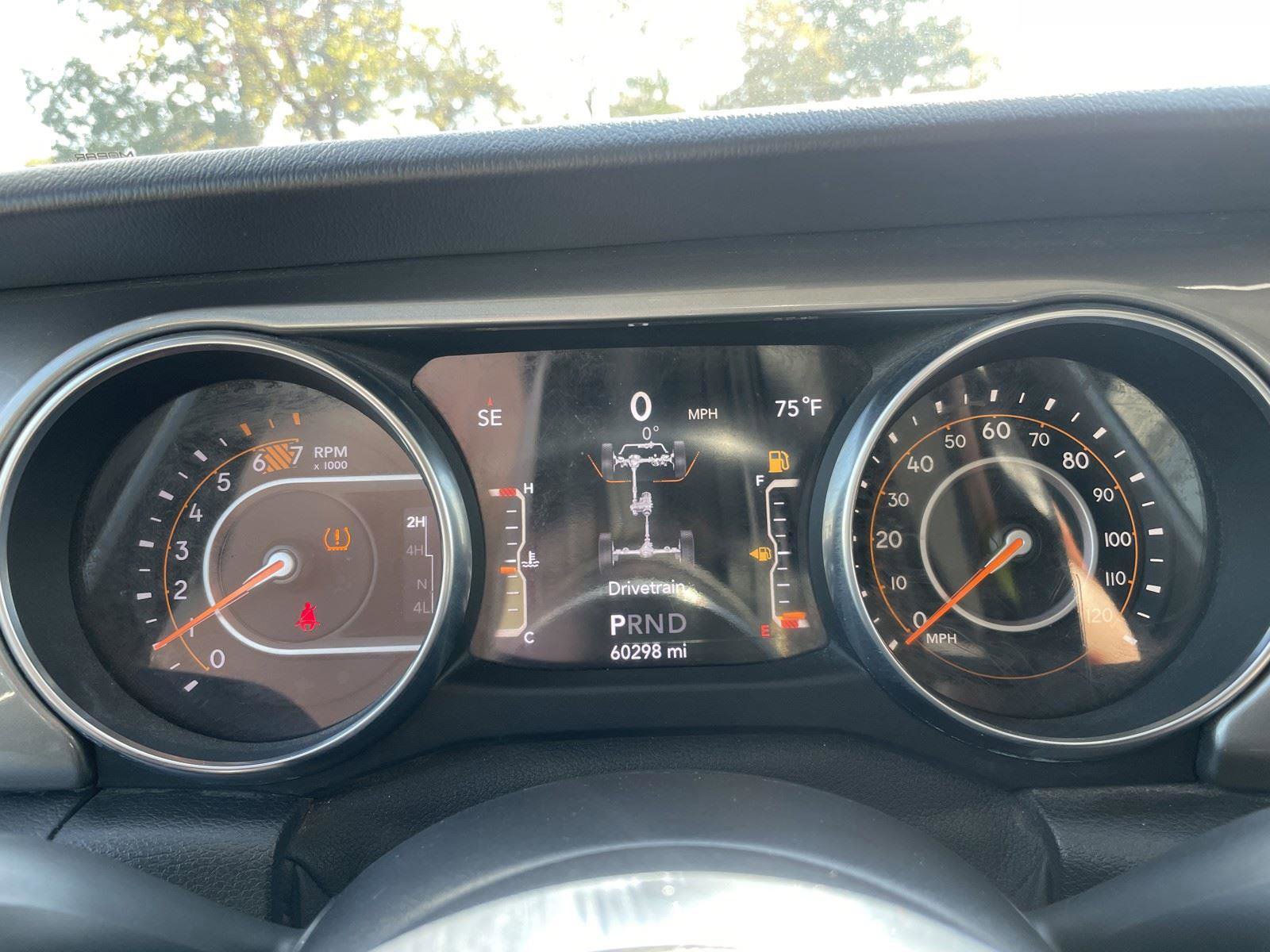 Used 2020 Jeep Wrangler Unlimited Sahara image 17