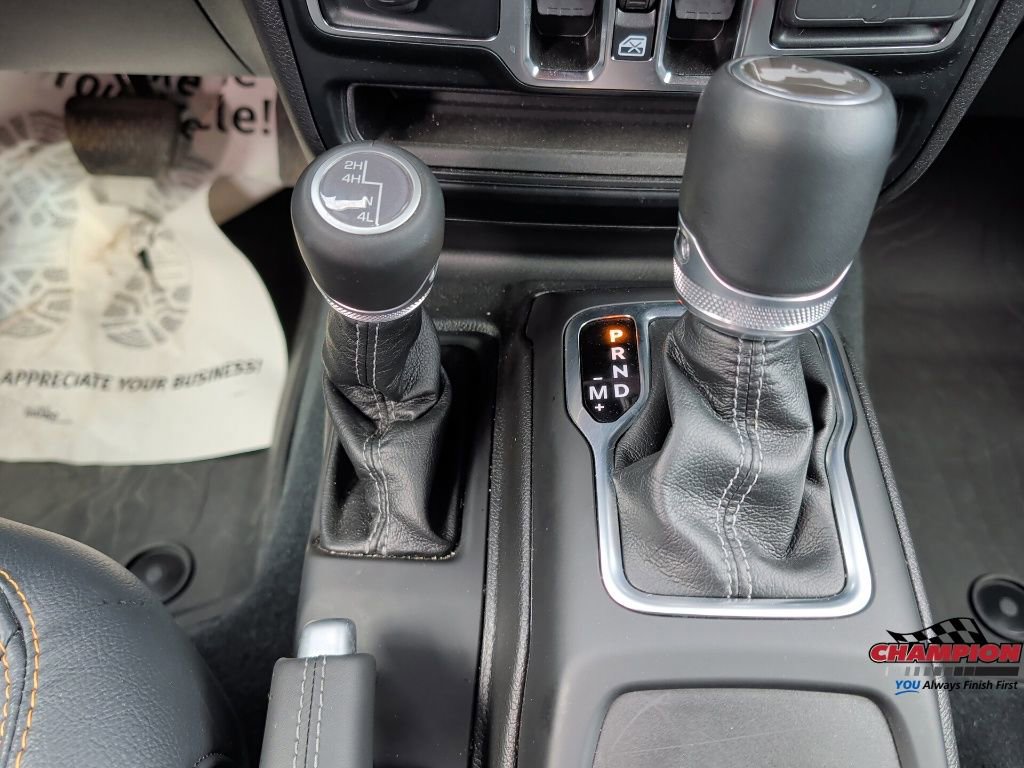 Used 2024 Jeep Wrangler Sahara w/ Technology Group image 20