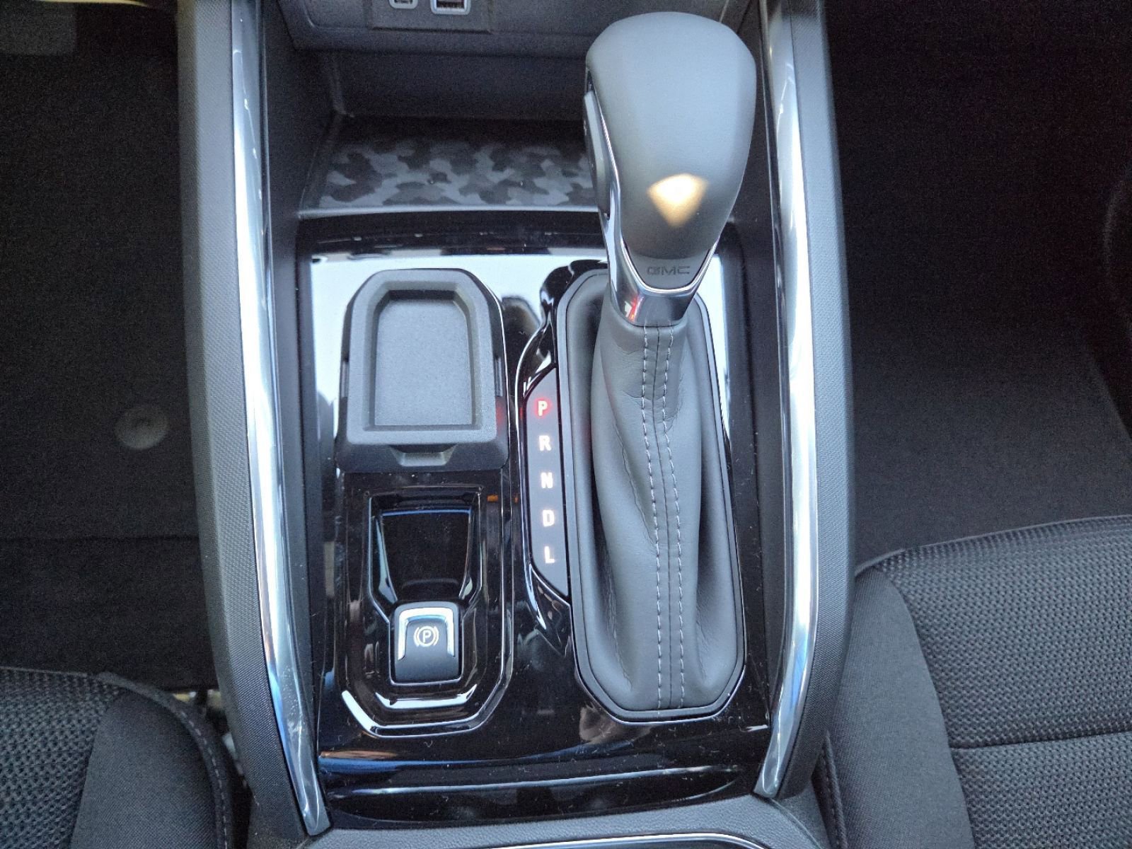 New 2026 GMC Canyon Elevation w/ Convenience Package image 33