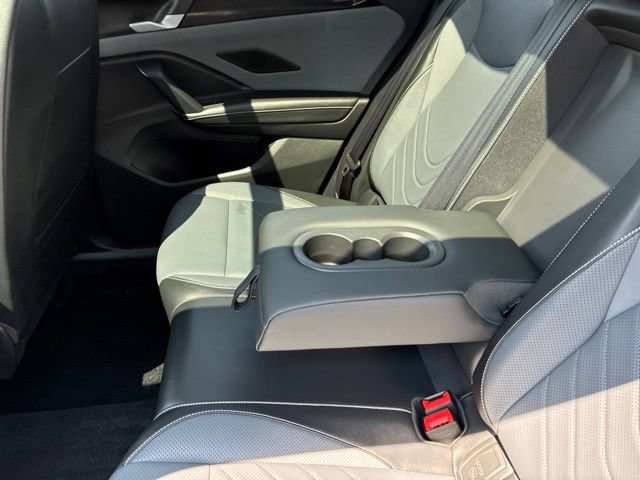 Used 2026 Volkswagen Tiguan SE w/ Panoramic Sunroof Package AWD/4WD image 14