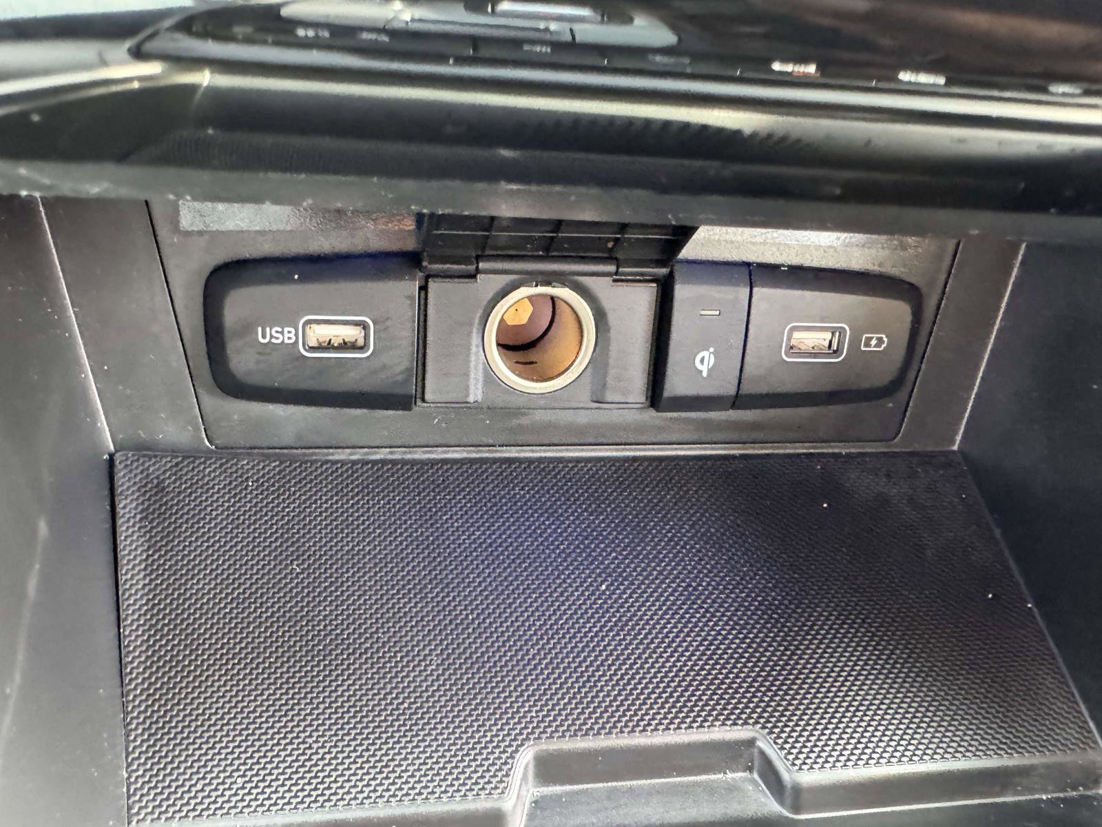 Used 2024 Hyundai Tucson Limited image 32