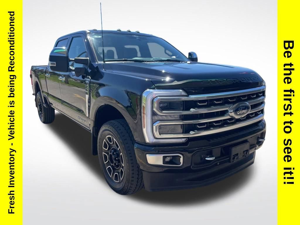 Used 2024 Ford F250 Platinum AWD/4WD image 2