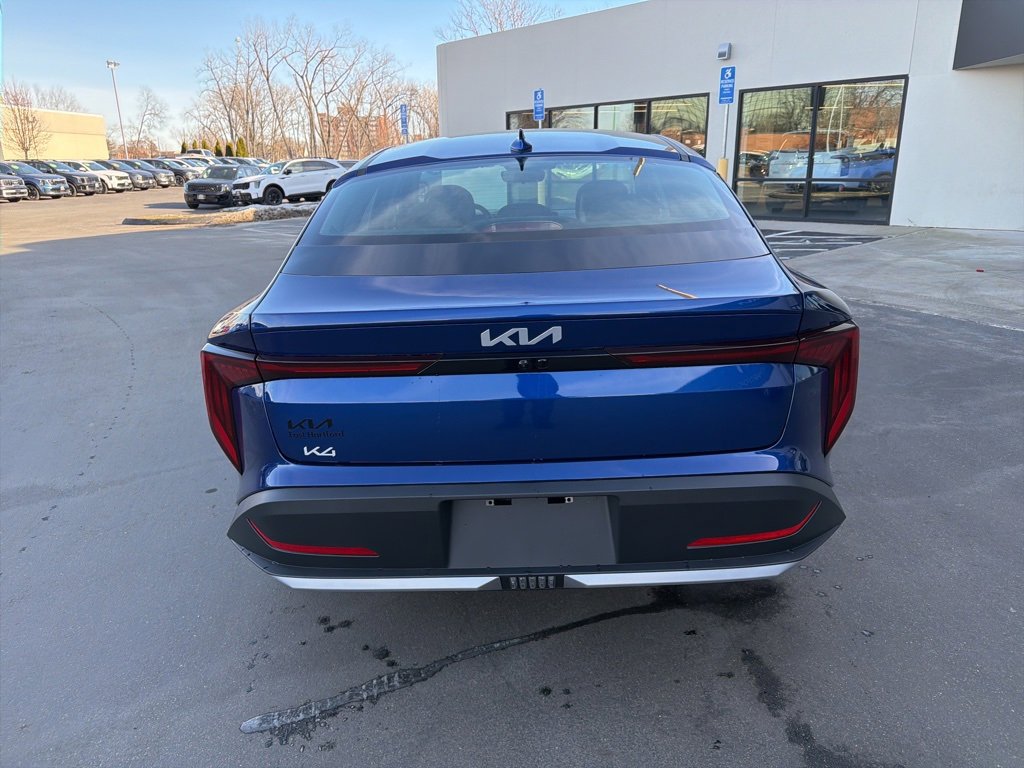 New 2025 Kia K4 LXS image 7