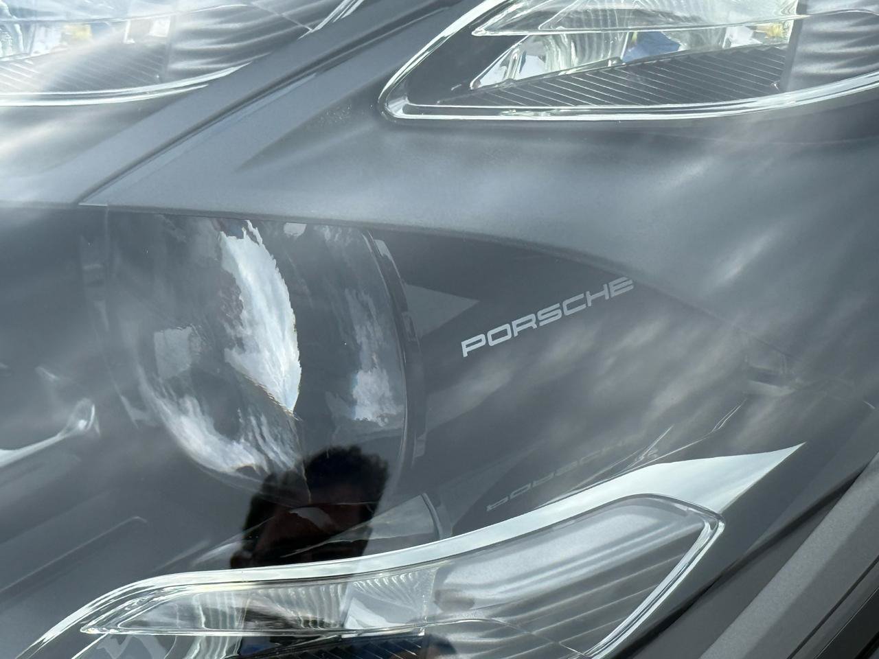 Used 2019 Porsche Cayenne E-Hybrid AWD/4WD image 14