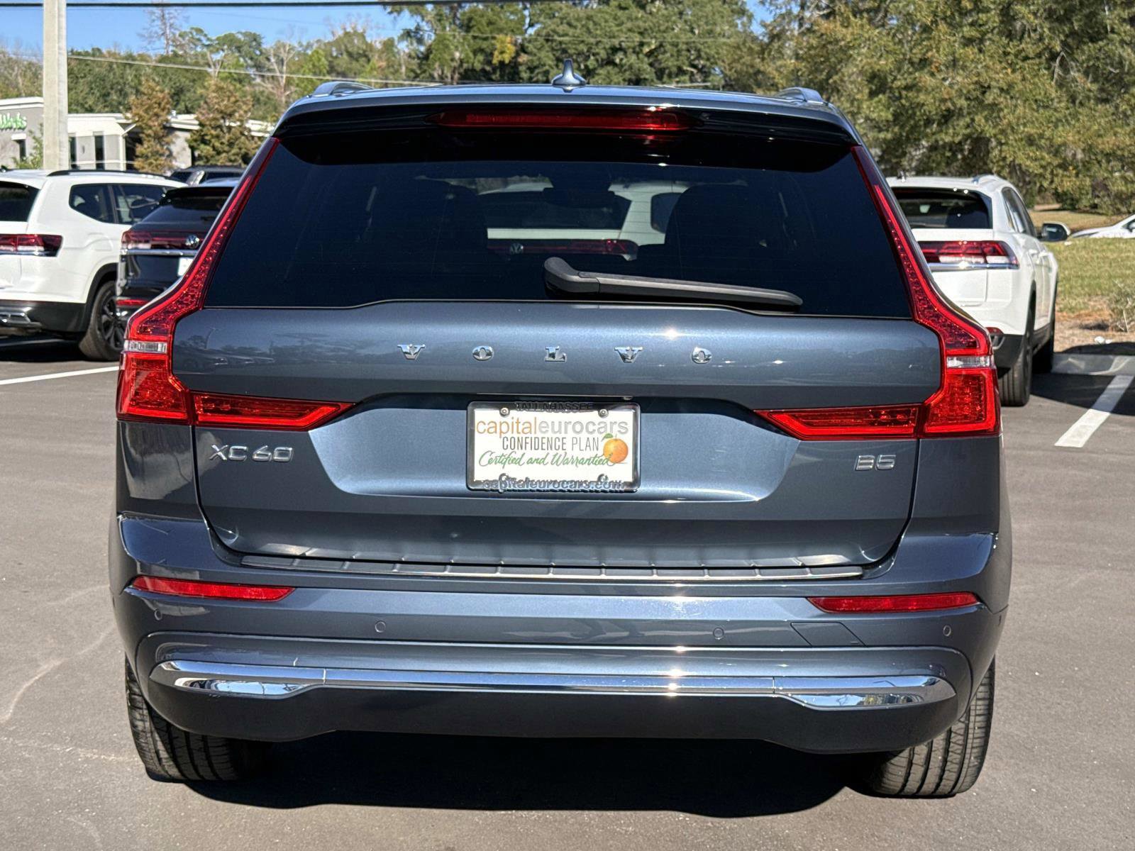 Used 2022 Volvo XC60 B5 Inscription w/ Advanced Package image 6