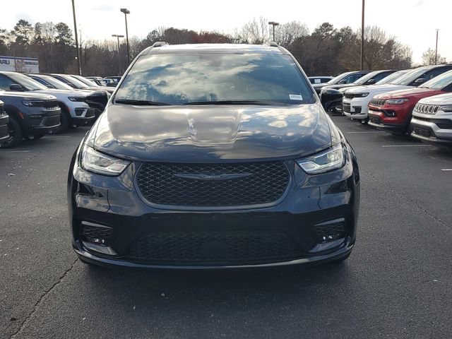 New 2026 Chrysler Pacifica Select video 2