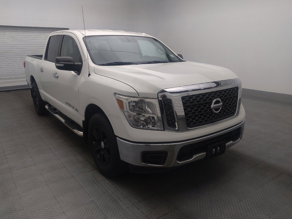 Used 2018 Nissan Titan SV AWD/4WD image 13