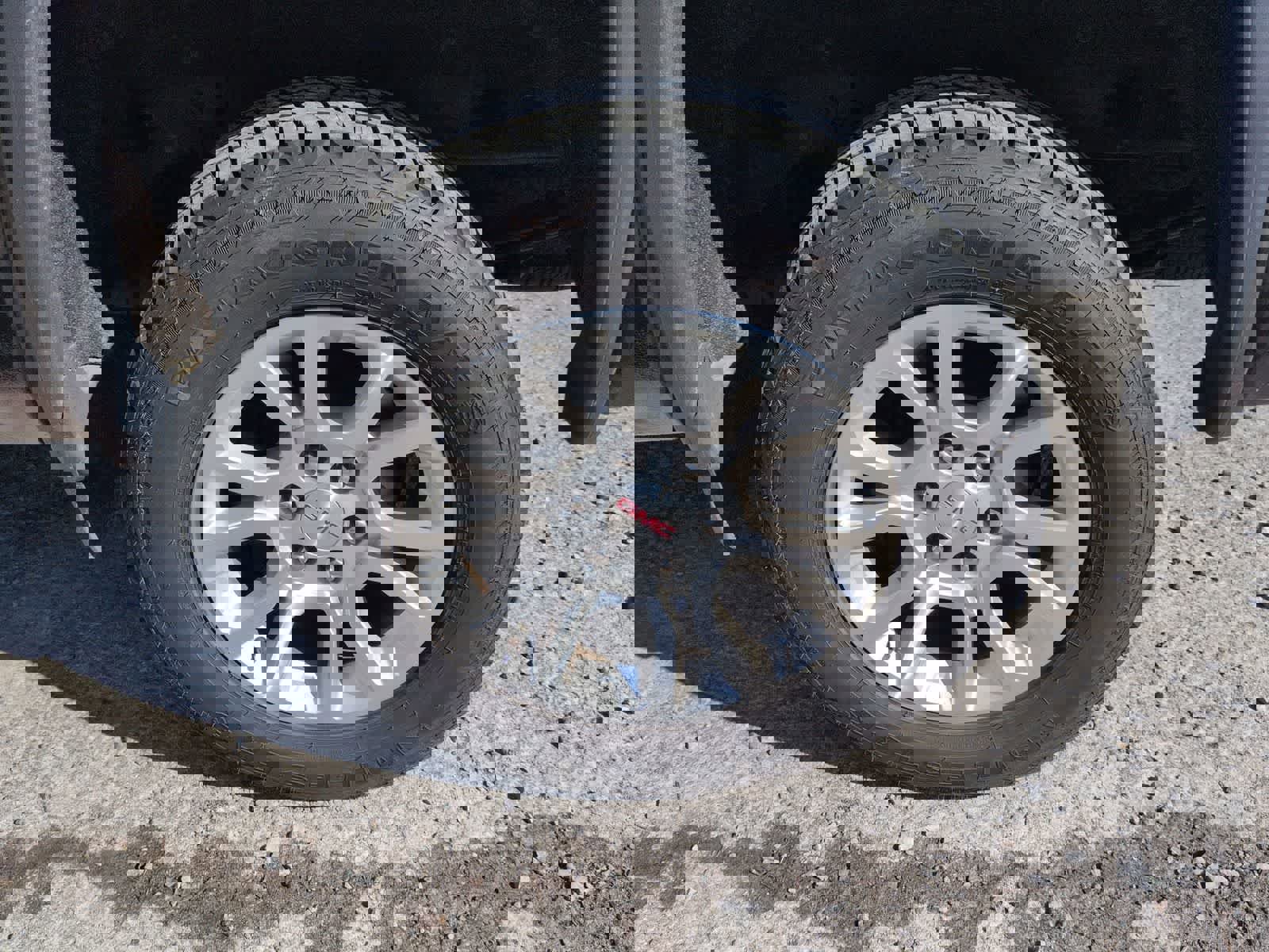 Used 2018 GMC Sierra 1500 SLE w/ SLE Value Package image 12