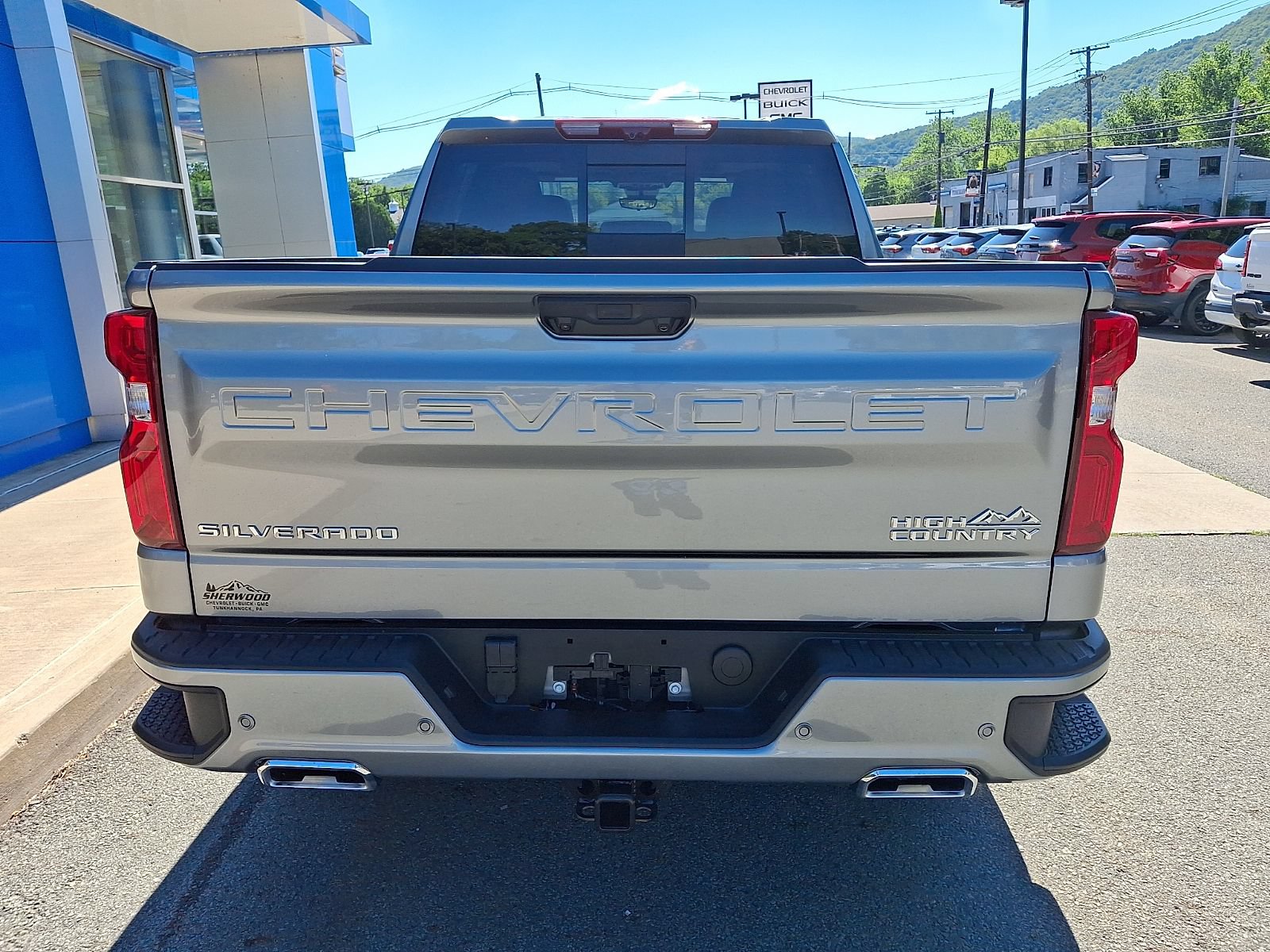 New 2026 Chevrolet Silverado 1500 High Country w/ High Country Premium Package AWD/4WD image 5