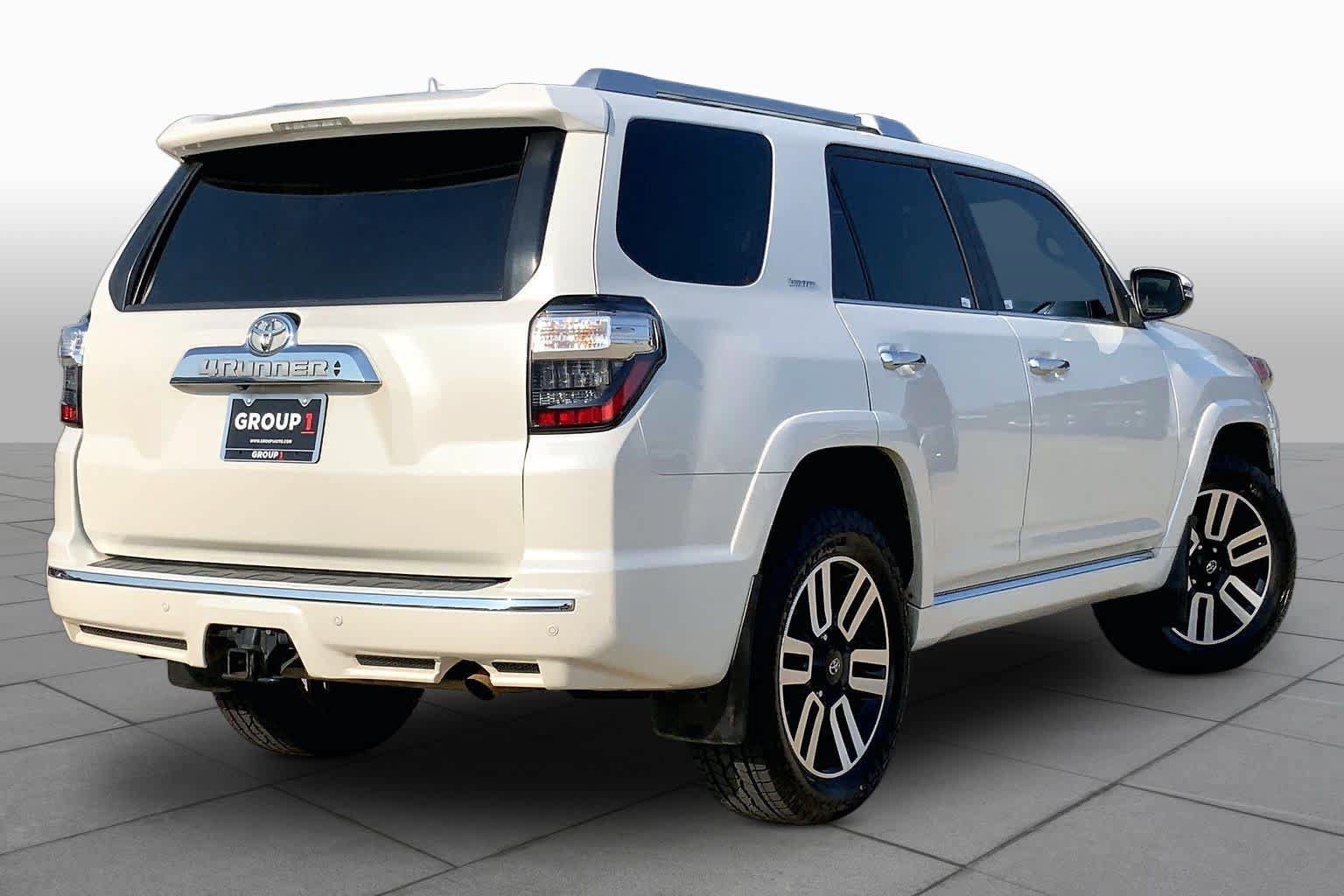 Used 2015 Toyota 4Runner Limited AWD/4WD image 13