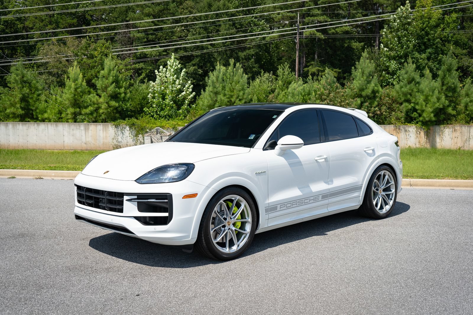 Used 2024 Porsche Cayenne S AWD/4WD image 11