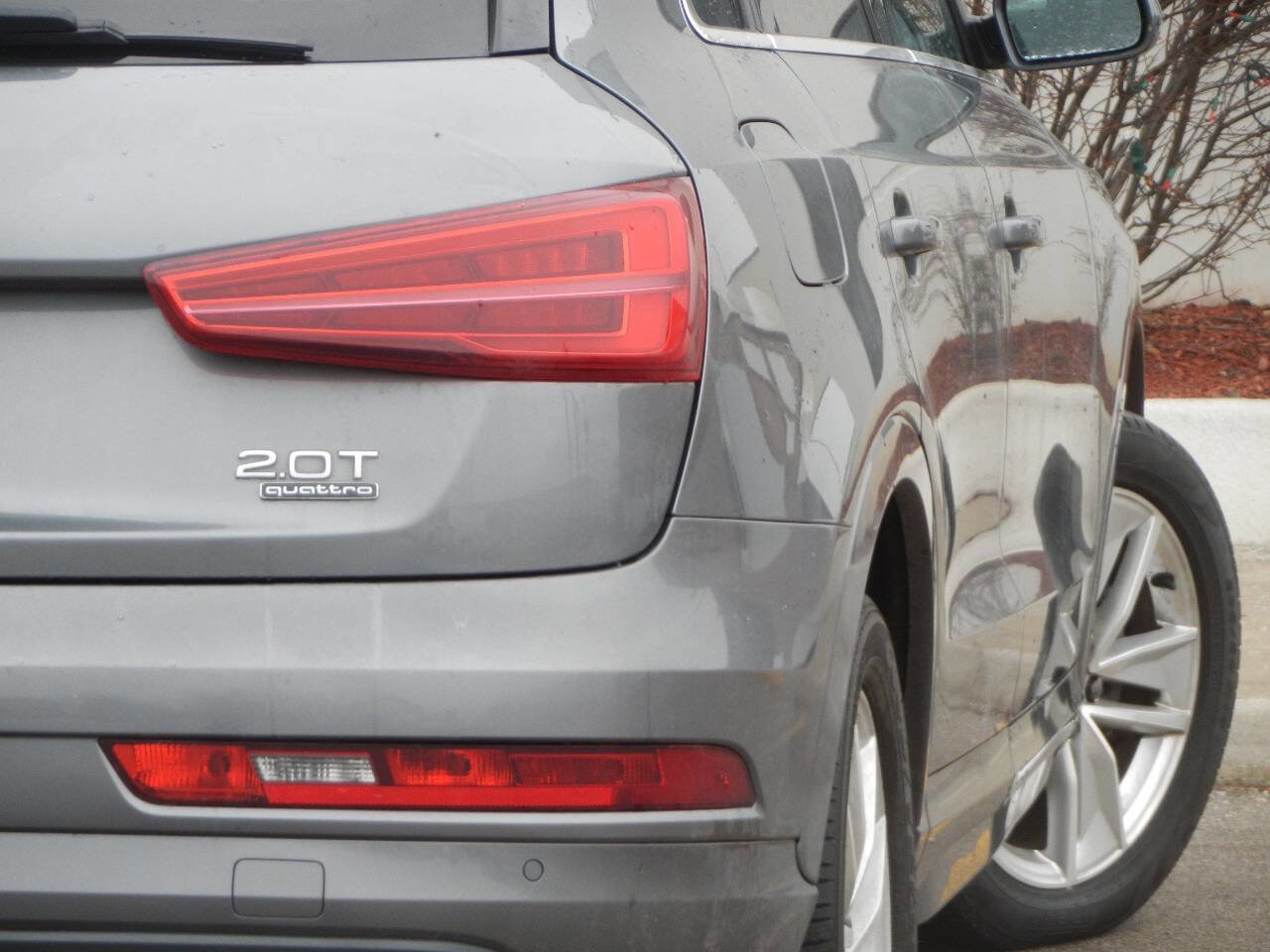 Used 2016 Audi Q3 2.0T Premium Plus w/ Technology Package image 16