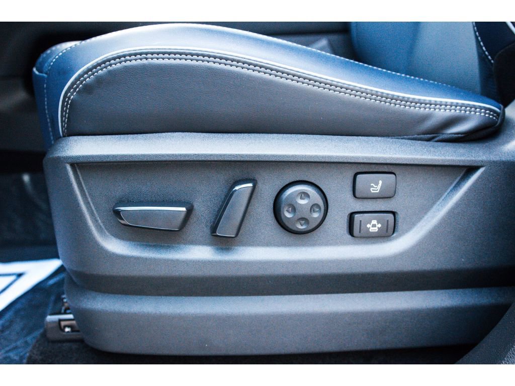 New 2026 INFINITI QX80 4WD w/ Sport Exterior Package image 8