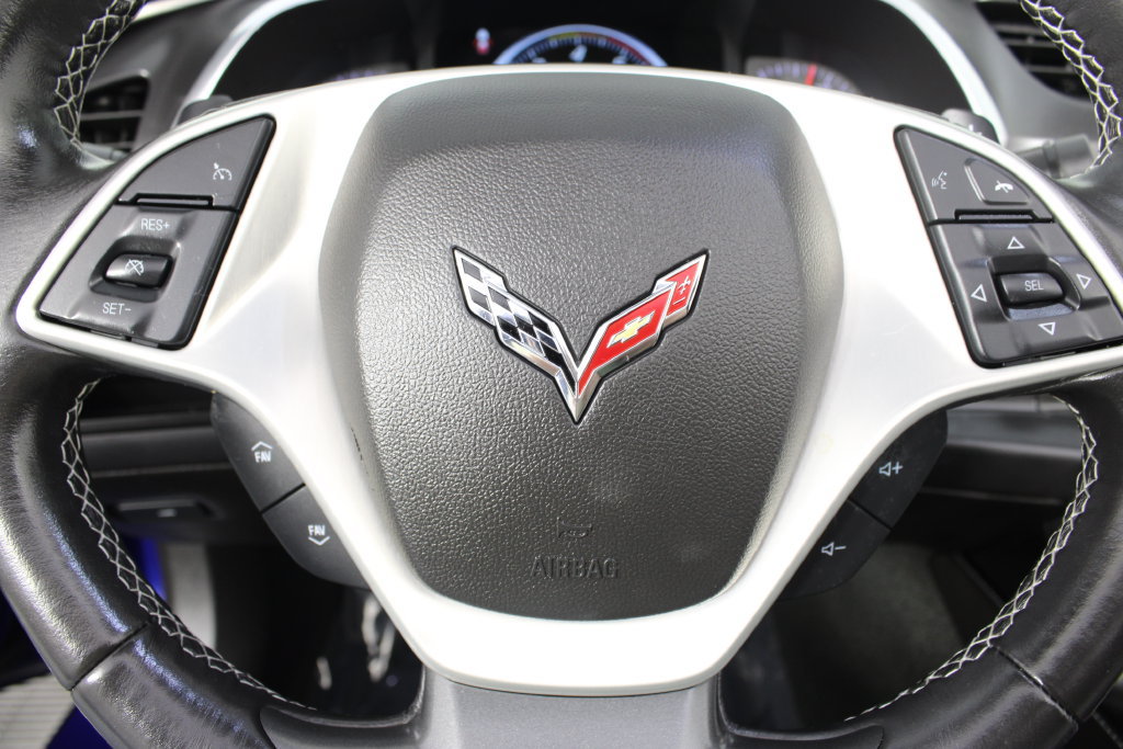 Used 2017 Chevrolet Corvette Stingray Coupe w/ 1LT RWD image 17