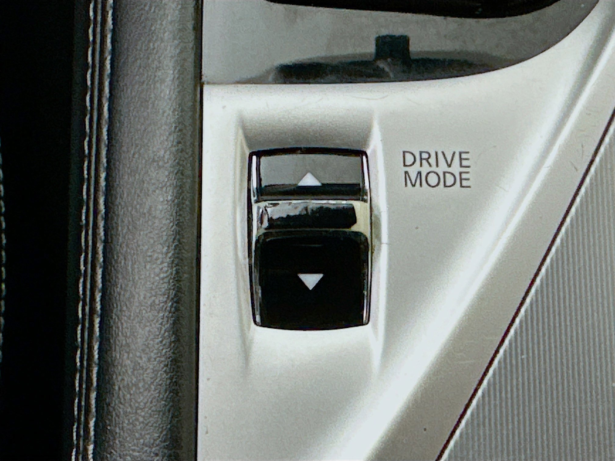 Used 2020 INFINITI Q60 3.0t Luxe image 24