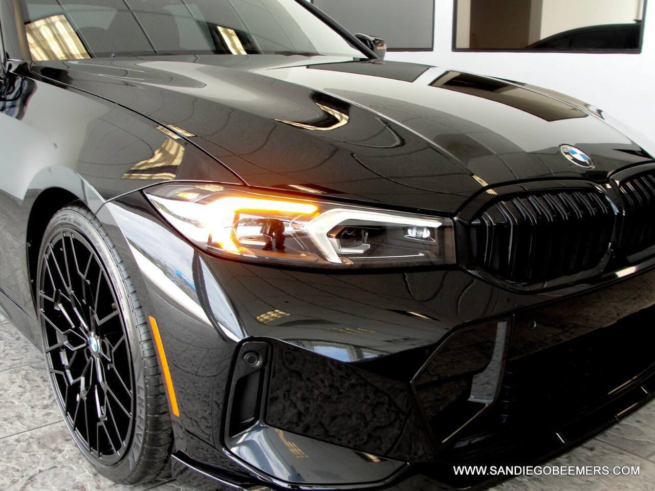 Used 2023 BMW 330i Sedan w/ M Sport Package RWD image 26