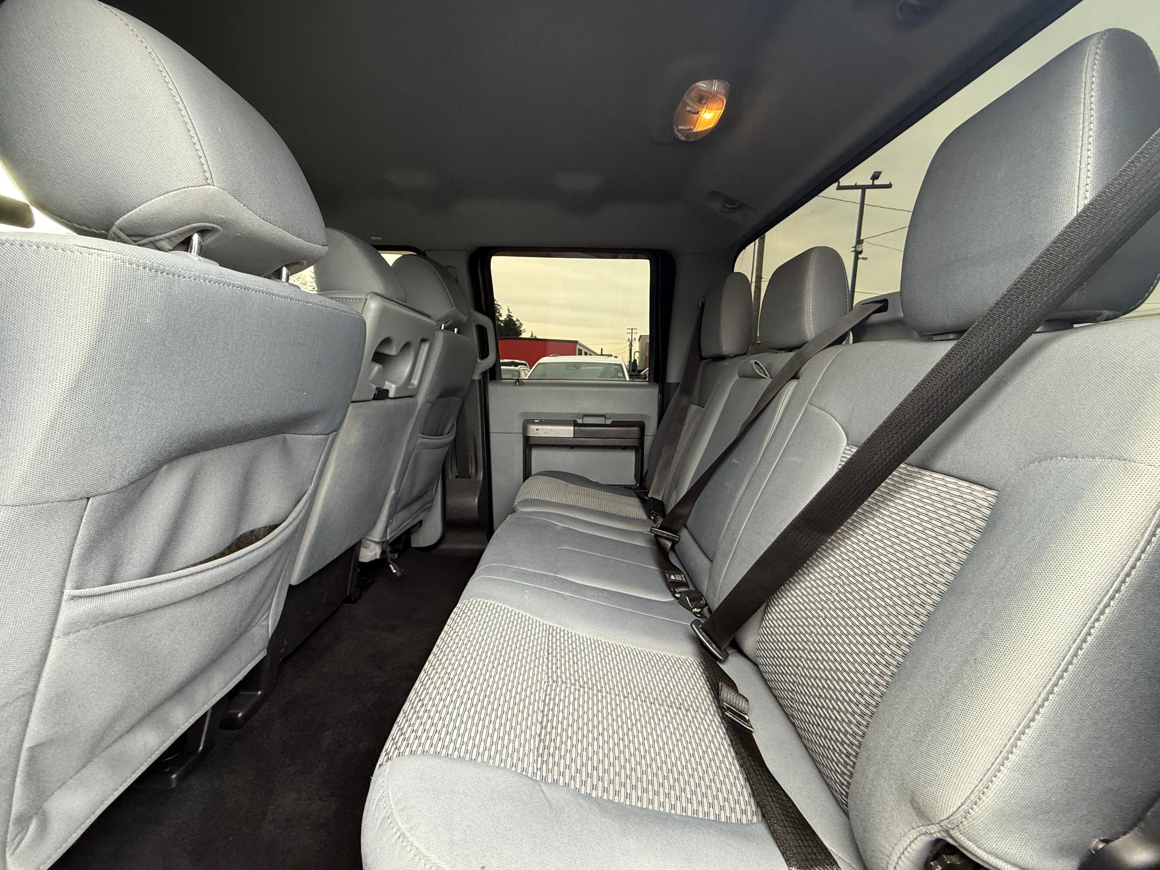 Used 2015 Ford F250 XLT w/ Camper Package image 10