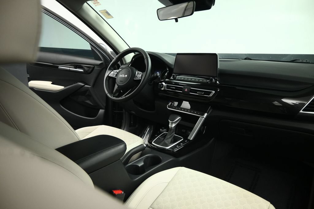 Certified 2023 Kia Seltos EX AWD/4WD image 60
