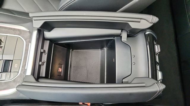 Used 2023 BMW X5 xDrive40i w/ M Sport Package image 56