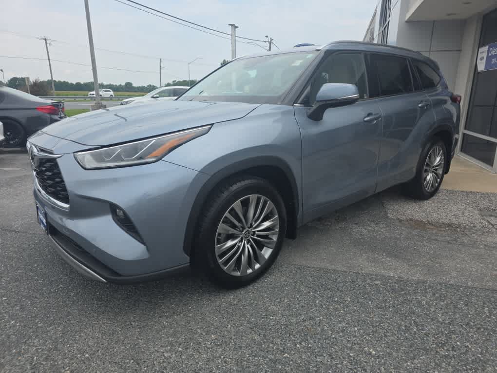 Used 2021 Toyota Highlander Platinum